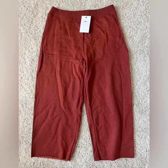 NIke Yoga Luxe Women's Cropped Fleece Pants - Picture 6 of 9